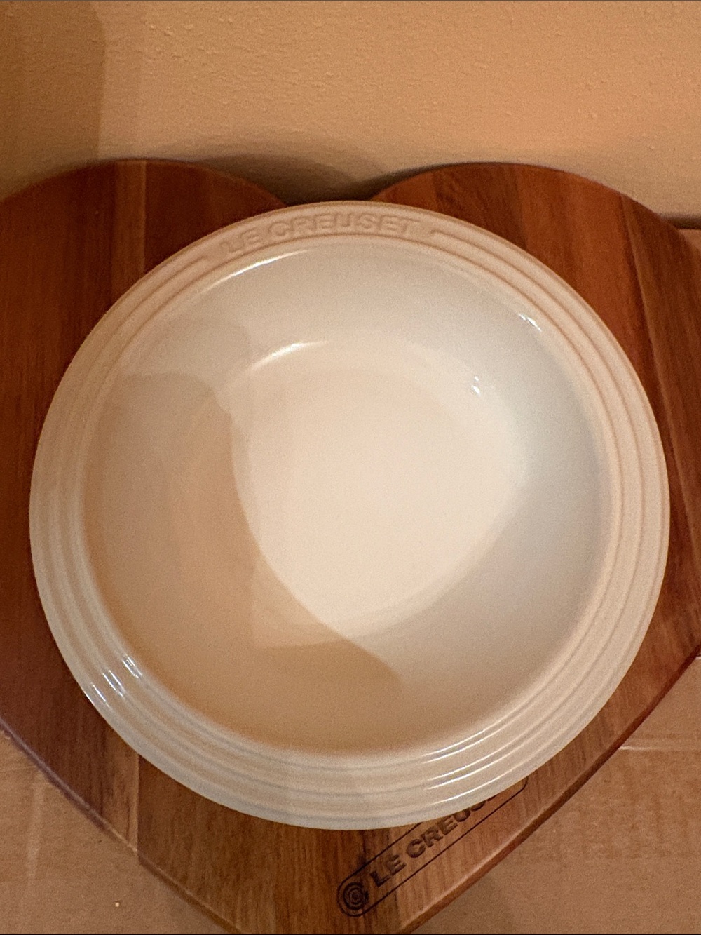 Le Creuset Cream Stoneware Bowls - Set of 4, Meringue - Picture 2 of 11